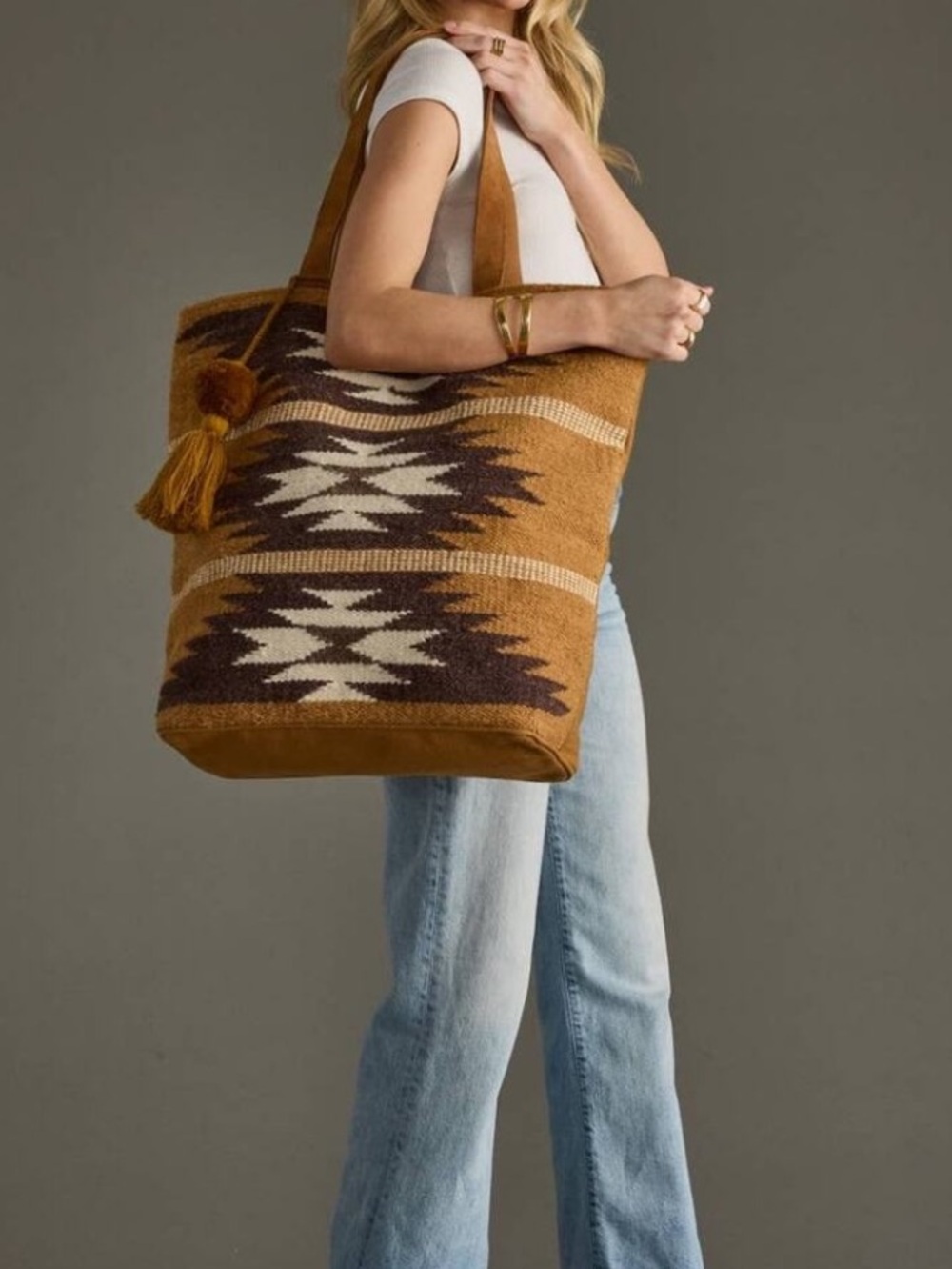 Western Woven Wool Tote Bag Tan Brown
Cream - Picture 3 of 6